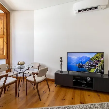 Chiado Stylish Bright With Ac