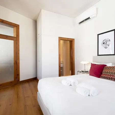 Appartement Chiado Stylish Bright With Ac Lissabon