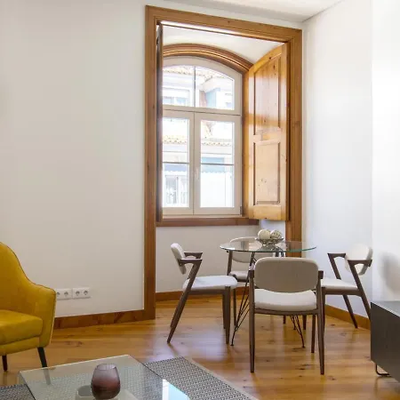 Chiado Stylish Bright With Ac شقة *